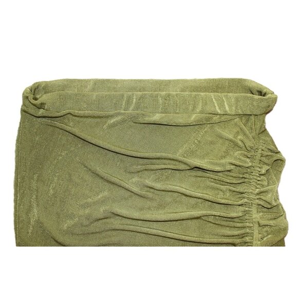 ASOS In The Style Plus, Ruched Detail Midi Skirt in Green (18) - Picture 8 of 12